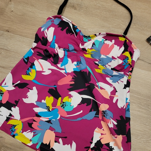 NWT Tankini top! - Picture 2 of 4